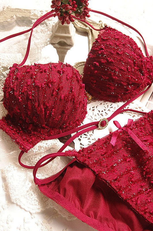 Gorgeous yarn red sexy front button push up bra set deep V-neck temptation underwear bra set