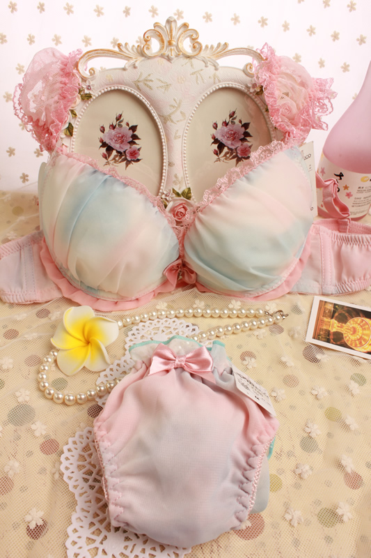 Gradient color deep V-neck push up chiffon ruffle underwear bra set