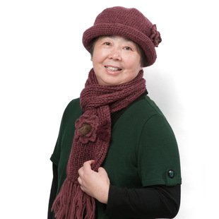 Hat female autumn and winter the elderly women's headdress winter sheep knitted chapeau scarf twinset