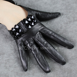 High quality fashion Top suede women's rivet beaded genuine leather gloves / dress style ladies gloves FREE SHIPPING