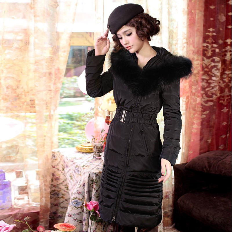 High quality luxury ! 2012 fashion large raccoon fur medium-long slim female long design ol down coat