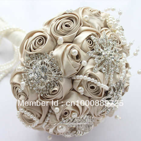 Holding champagne wedding flower brooch bouquet includes a bridegroom boutonniere wrist flowers