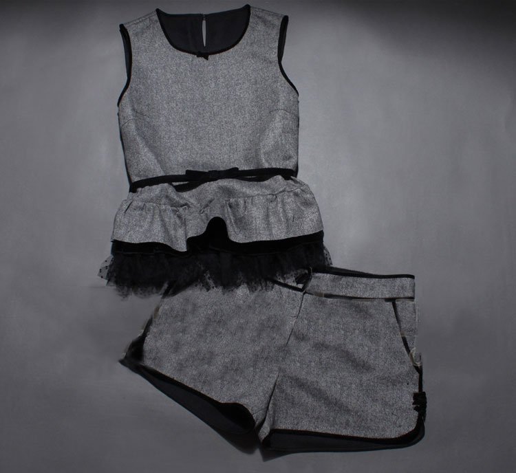 Hot!Hot!Hot!2012 Autumn/Winter Women Fashion Lace Ruffle Woolen Vest/Tops + Shorts Two-pieces/Set SS12466