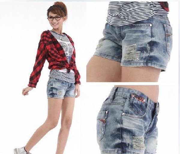 Hot Sale Casual Style Female Cotton Short Pants Pockets And Holes Decoration Jeans WF13010408