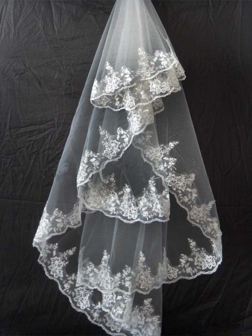 Hot sell pretty wedding bridal veil lace edge White Large with lace wedding veil