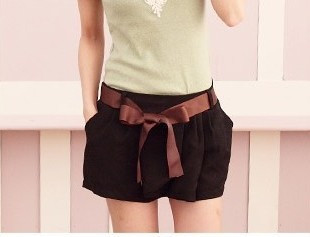 Hot-selling solid color gentlewomen all-match ribbon shorts