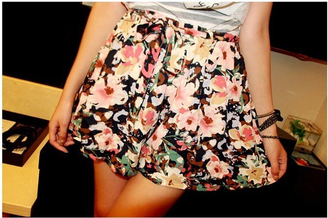 I Q shop!!/vintage floral shorts skirt,/ladies fashion drawstring shorts