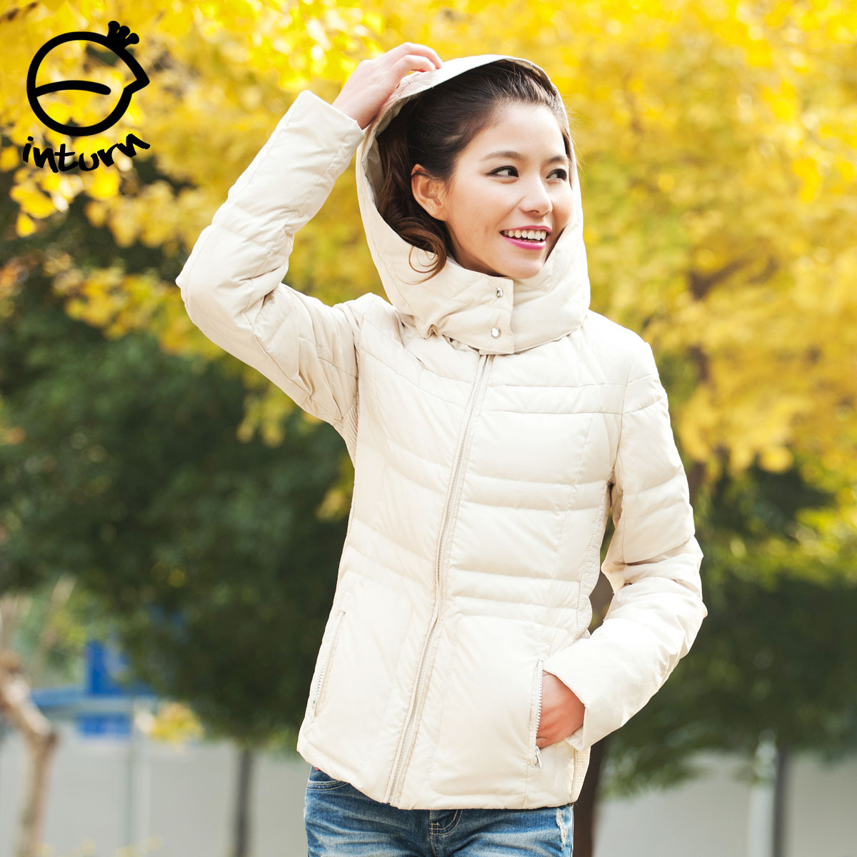 Inturn autumn and winter women short design thin thermal with a hood down coat thickening