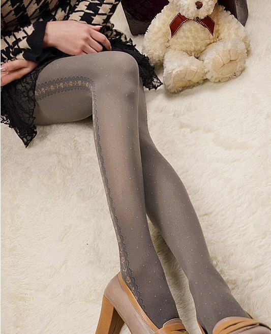 Japanese pop velvet side rose jacquard Shuiyu round little backing pantyhose woman