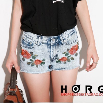 jeans 2013 Women denim shorts Ruili Women wholesale imports C1-1723 Special denim flowers embroidered shorts