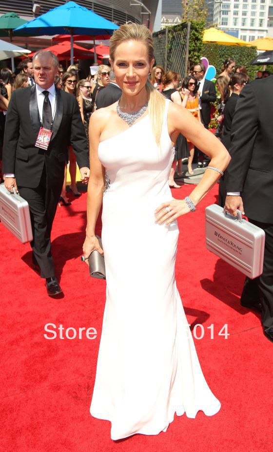 julie_benz Cheap One Shoulder Ruffles White Sheath Satin Sequins Fashion Celebrity Dresses Prom Gown