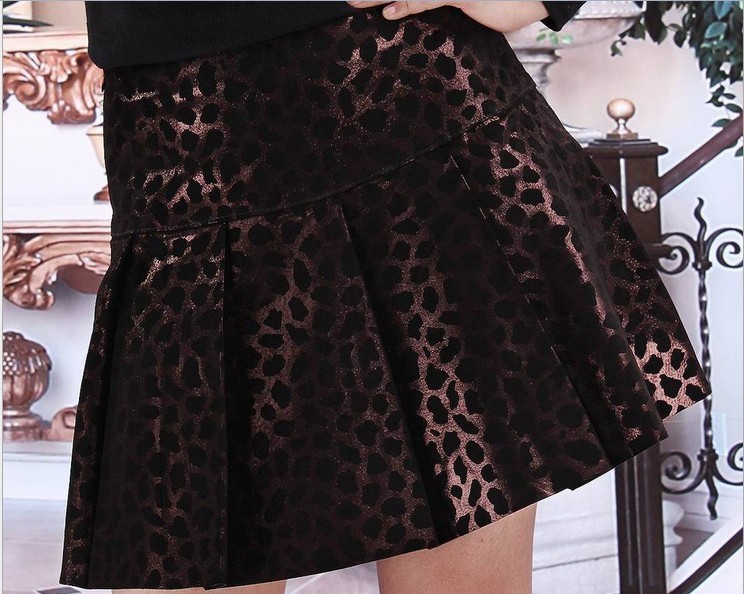Leather skirt leopard fashion skirt pleated skirt Korean winter bag hip skirt