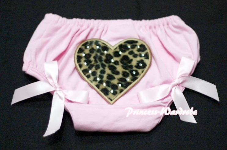 Light Pink Bloomers & Leopard Print Heart & Light Pink Bows MALD18