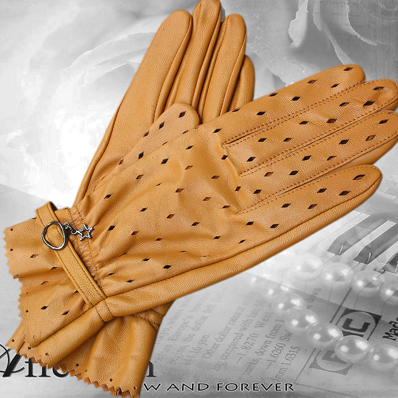 Limited edition 2013 autumn new arrival single leather punch star style sheepskin gloves female genuine leather gloves thin