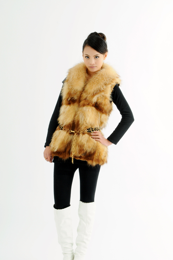 luxury free shipping noble lady's raccoon dog  fur vest