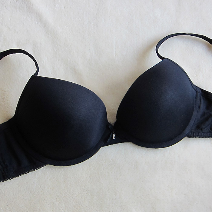 M1 skin to skin black glossy thick bra 80ab