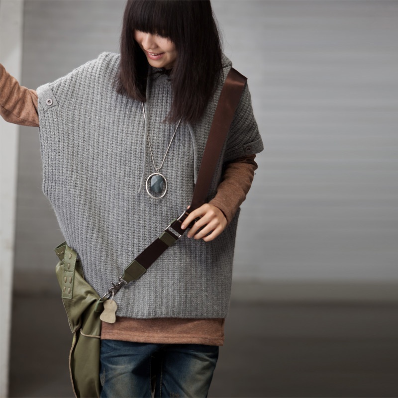 M137a wool blending loose with a hood sleeveless cloak sweater female 2012 - meters cocoa