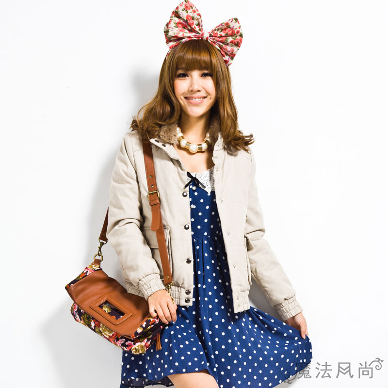 Magic 2012 winter sweet women's the disassemblability fur collar cotton-padded jacket wadded jacket cotton-padded jacket short