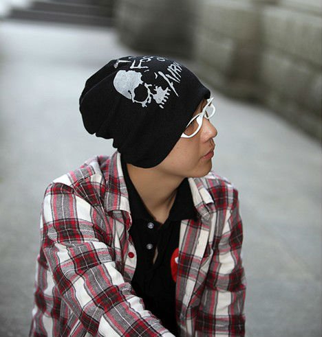 Men new pop personality Skull and crossbones pattern Knitted Piles cap Unisex winter Hat beanies