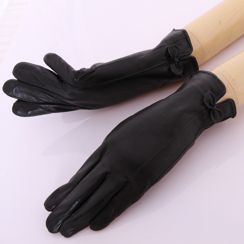 Meters 2012 three-dimensional bow genuine leather gloves thermal gloves female 4
