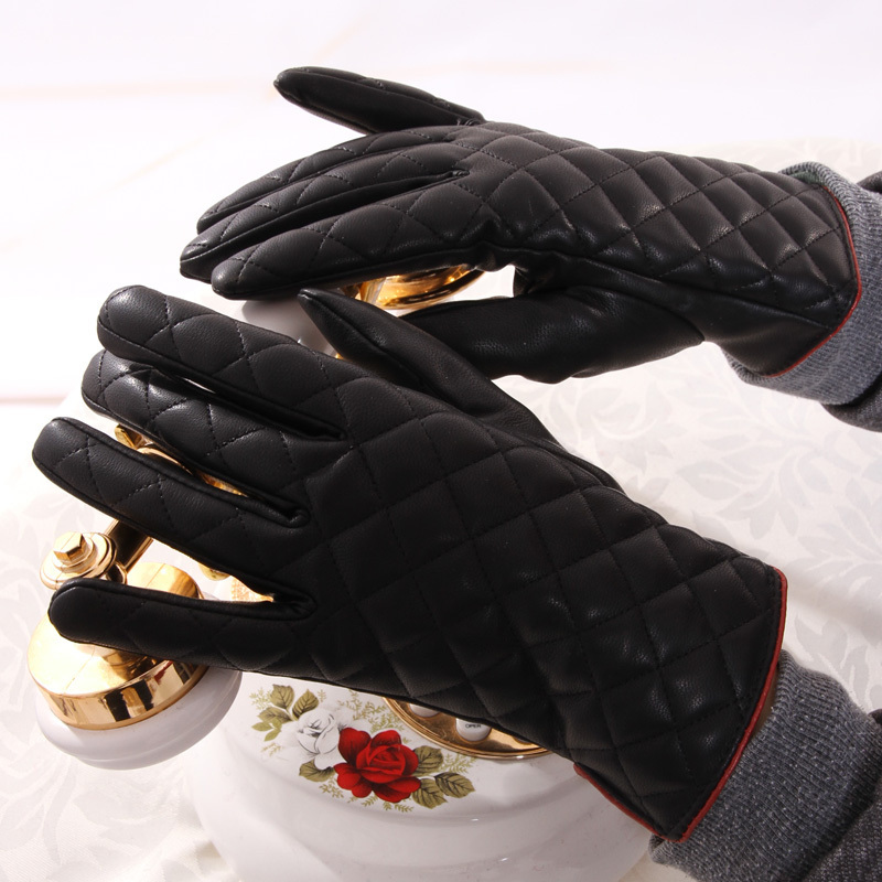Meters rhombus leather gloves fashion autumn and winter thermal gloves female