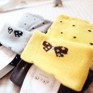 Min Order $10(mixed order)Cute POLKA DOT BOW  cotton socks flanging winter socks WHOLESALE FREE SHIPPING