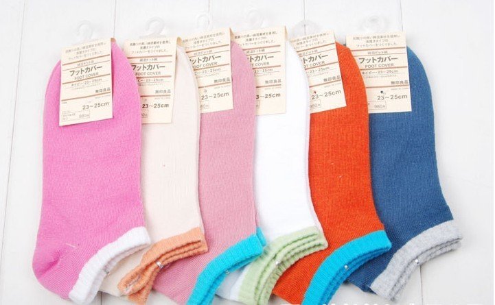 Min.Order$15 wholesale and retail  Cotton two-tone candy socks cotton adult short sox wholesale ship socks DW2007