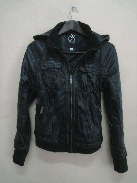 Min.order 1pcs - free shipping - Women's leather clothing hooded PU short design leather jacket outerwear 2012 autumn