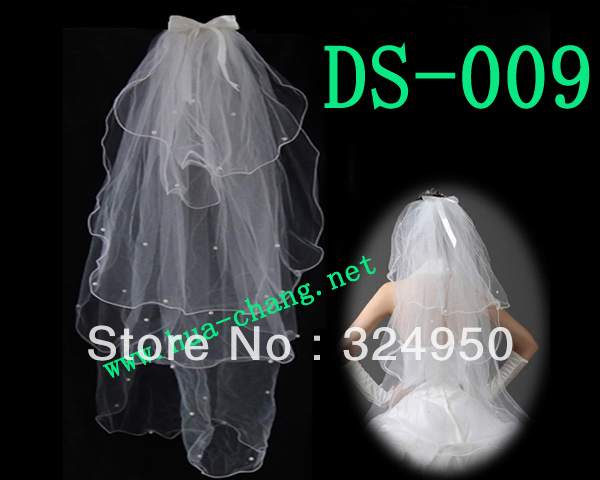 Multi-Layers White Lace Applique Trim Wedding Headpieces Veils Ribbon Edge Short  Veil YZ123011