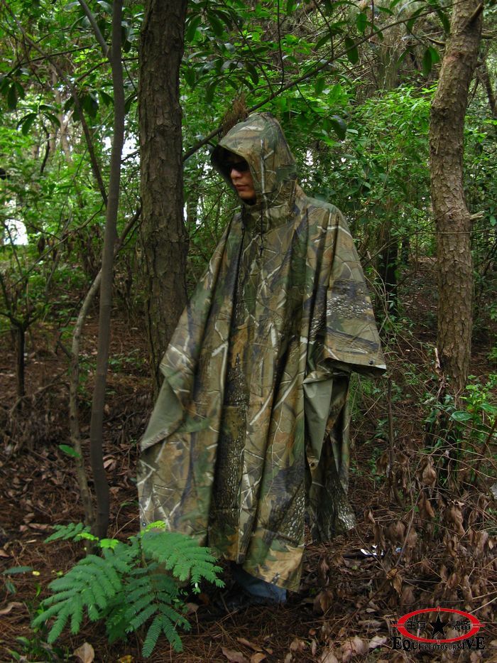 Multifunctional outdoor poncho biomimicry Camouflage Burberry ride Burberry portable umbrella