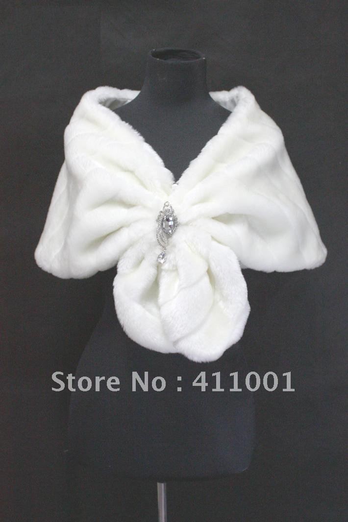 Natural White Rheinstone Brooch Warm Cloak Cape Mantle Winter Bridal Wraps Wedding Dress Shawl FreeSize Faux Fur Rabbit Feather
