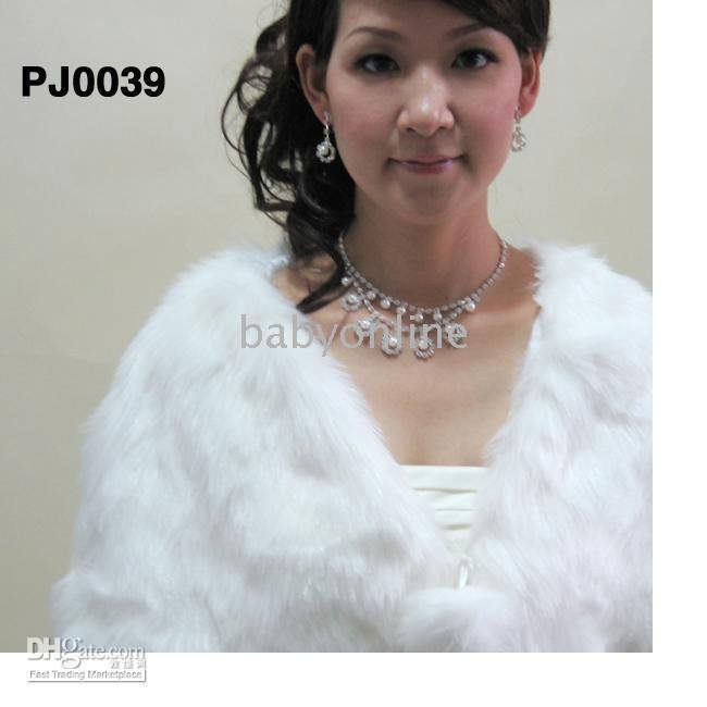 New arrive White Sleeveless Faux Fur Bridal Wedding Jackets / Wraps