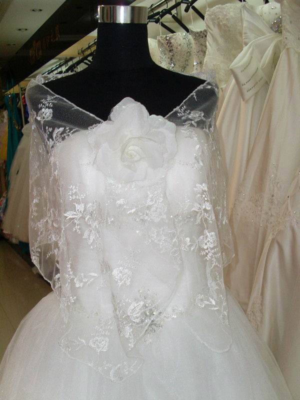 New Fashion Noble Bride Bridesmaid Fitting Shawl  Cream-colored