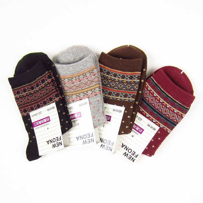 New Feona beautiful dimond plaid women's  soft and comfortable cotton socks chromophous (B218)