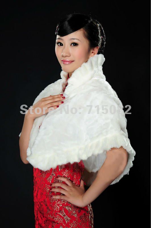 NEW Ivory Red Ivory BEADEDFaux Fur Wrap Shrug Bolero Jacket/Coat Bridal/Wedding Shawl