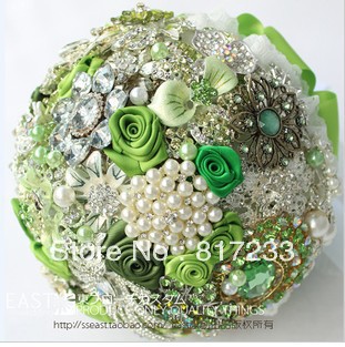 New Luxury Crystal Wedding Bouquet High-end Custom Bride Bouquet Green Wedding Bouquet  ><vuyt6