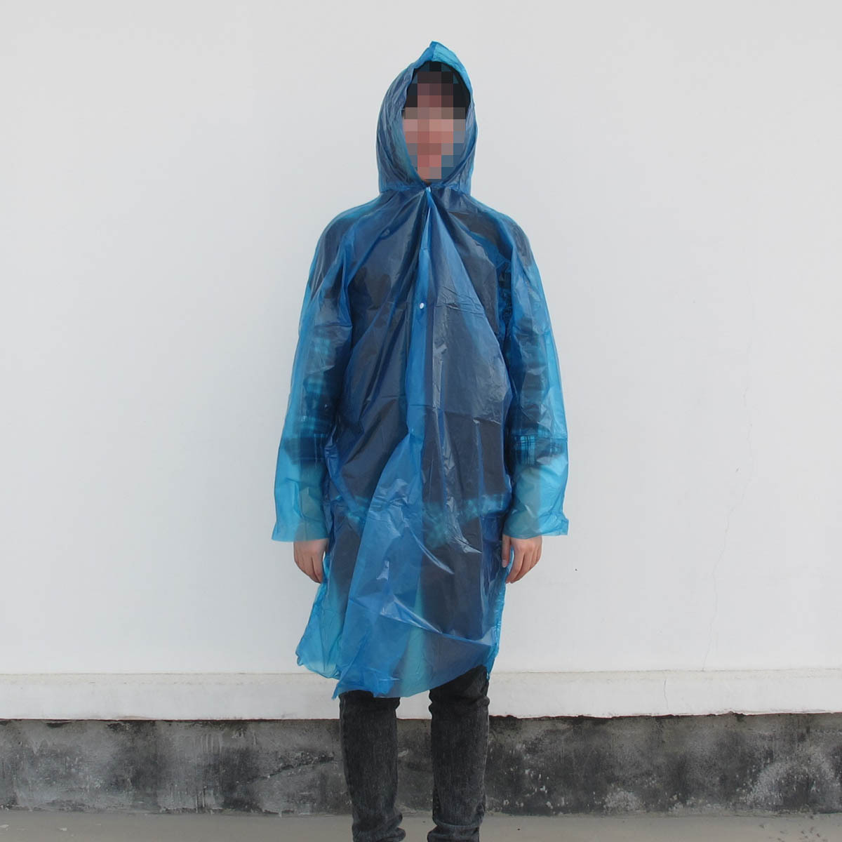 New Outdoor travel raincoat disposable raincoat thickening type hooded strap buckle fashion raincoat transparent