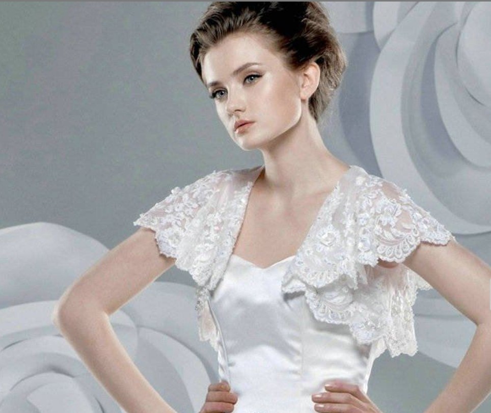 New Style Beautiful Lace Beads Bridal Wraps White Lace Applique Short Sleeve Wedding Jacket
