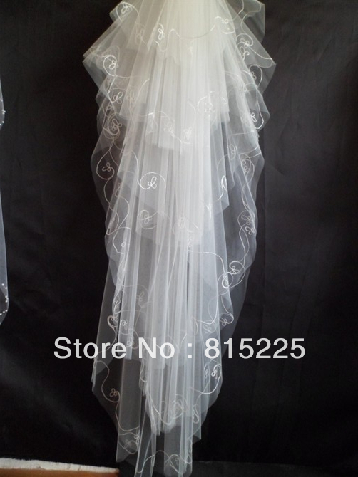 New Tempting Wedding Decoration Accessories Multi Layer Crocheted Floor Length Veil Long Veils Applique White Tulle Fabric Hot