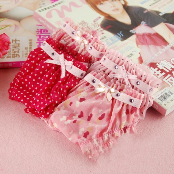 New the new foreign trade, single princess lace underwear sexy lovely hot drill bow semi-permeable women's briefs