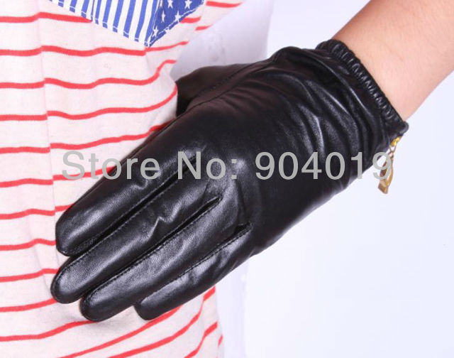 New Thin Fashion  Genuine Leather Women Driving Gloves Wrist Gloves Short Zipper S M L