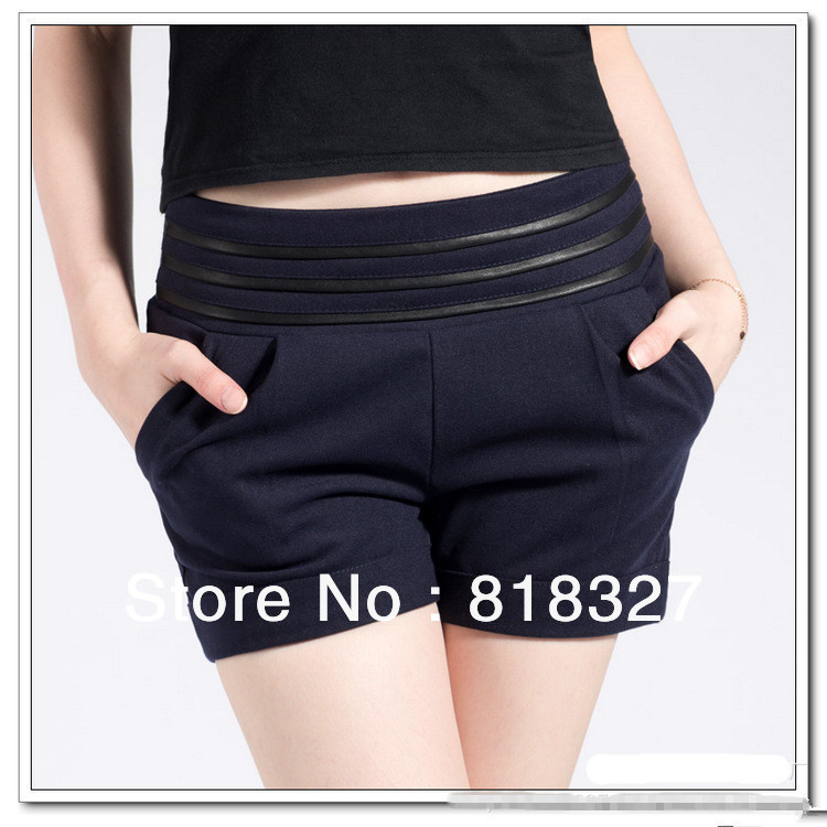 New woolen shorts, boots, pants,  the Four Seasons new casual shorts were thin paste PU leather, elastic waist pants