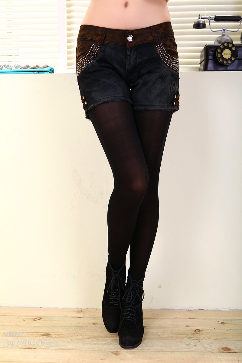 Newarrival,WholesaleAutumnandwinterwomenfashion pants, black the sexy Slim boutique denim shorts pants,GDP02