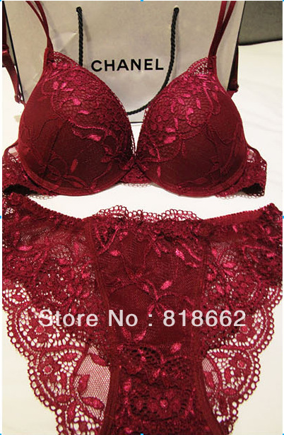 Nobility Underwear Set For Women Wholesale Deep V-neck Luxurious Lace Bra Set Sexy Bra And Panty Set Free Shipping