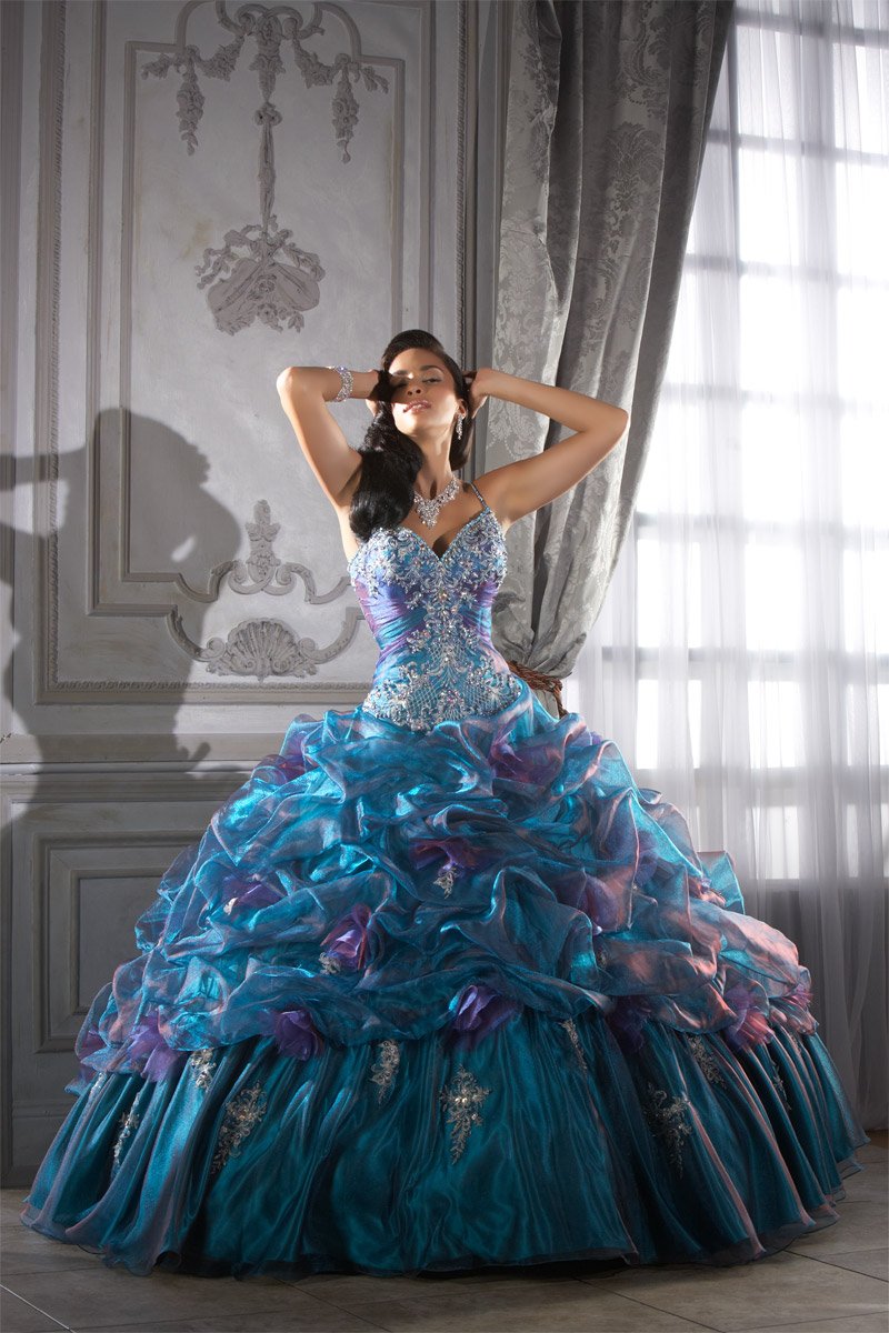 Novel Style Ball Gown Beaded Organza blue pageant gowns Tulle Spaghetti strap Quinceanera Dress  multi color