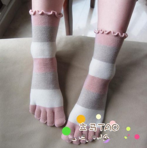 Now design lacework cotton  FIVE TOE SOCKS for women 912