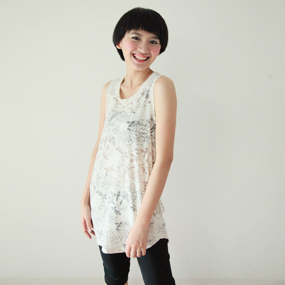 Original design cutout rose elastic vest
