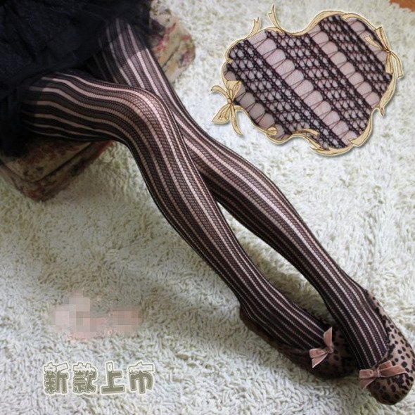 Pantyhose was thin vertical stripes of retro net stockings hollow base socks stockings