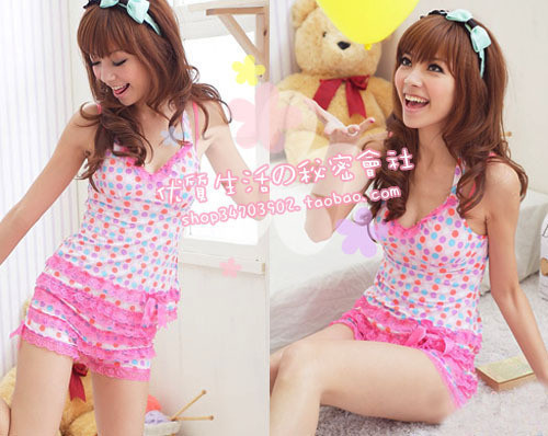 Perfect bubble . lace border . pink lacing sleepwear shorts set