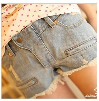 Personality hole retro finishing denim shorts 5022